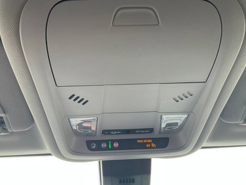 Used 2022 Chevrolet Equinox LT image 13
