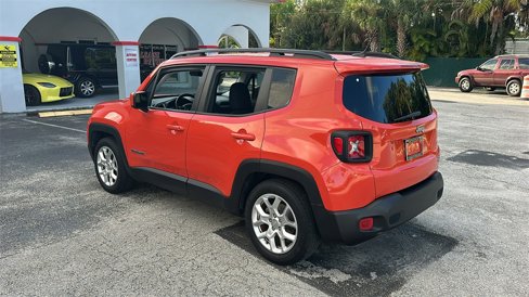Used 2017 Jeep Renegade Latitude w/ Safety & Security Group image 5