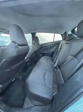 Used 2021 Toyota Prius LE image 6