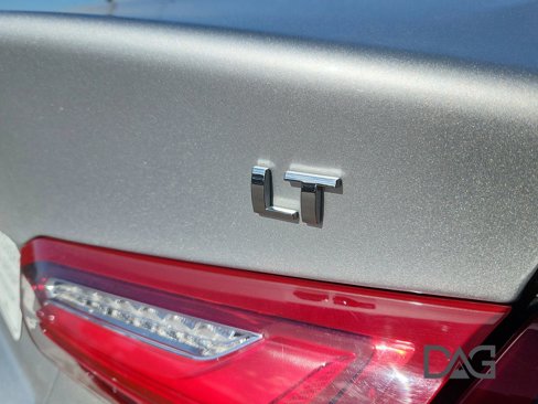 Used 2022 Chevrolet Malibu LT image 23