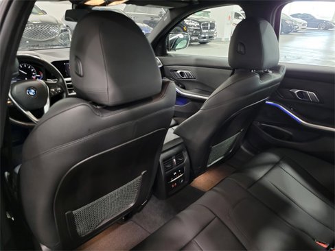 Used 2020 BMW 330i Sedan w/ Driving Assistance Package image 25