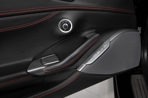 Used 2020 Ferrari Portofino image 40