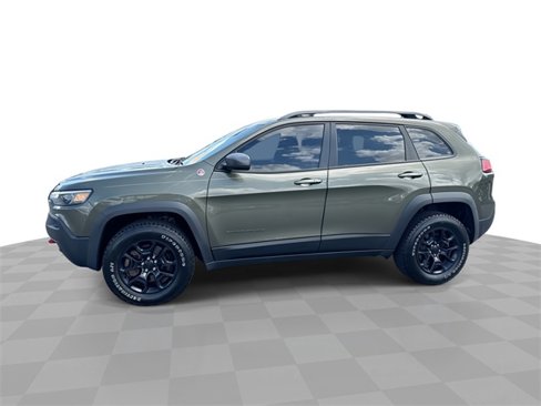Used 2021 Jeep Cherokee Trailhawk image 1