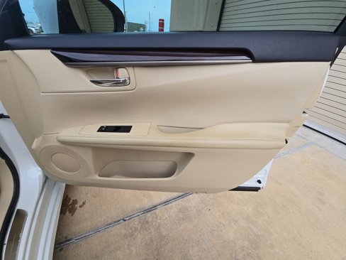 Used 2013 Lexus ES 350 image 30