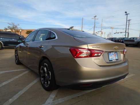 Used 2022 Chevrolet Malibu LT image 7