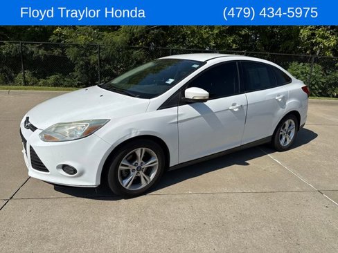 Used 2014 Ford Focus SE image 1