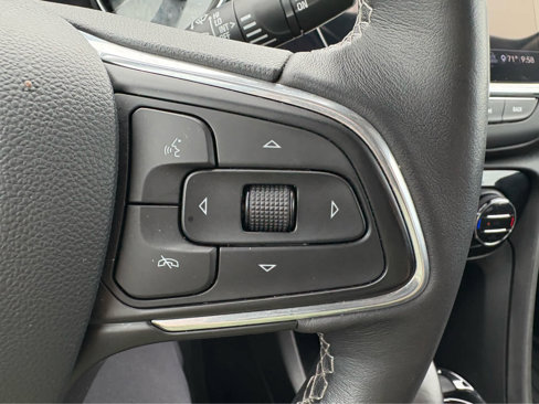 Used 2020 Buick Encore GX Essence w/ Experience Buick Package image 30