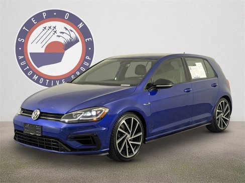 Used 2018 Volkswagen Golf R 4-Door image 2
