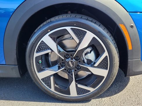 New 2025 MINI Cooper S image 9