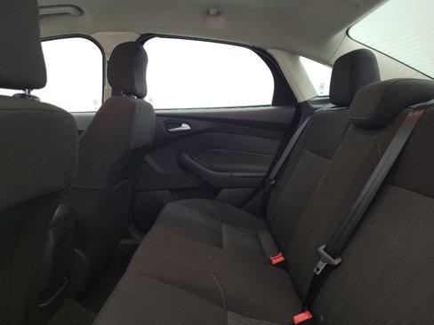 Used 2018 Ford Focus SE image 18