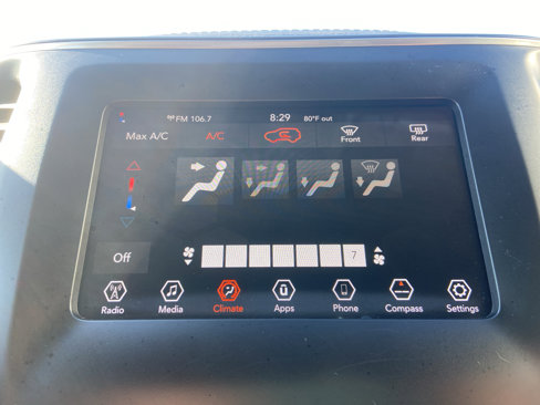Used 2020 Jeep Cherokee Latitude Plus image 23