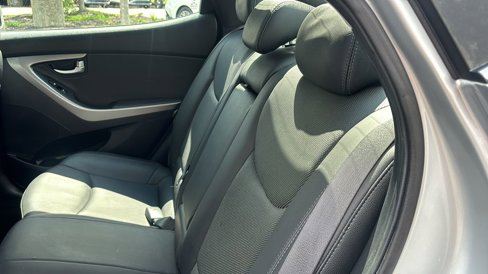 Used 2014 Hyundai Elantra Limited w/ Option Group 03 image 31