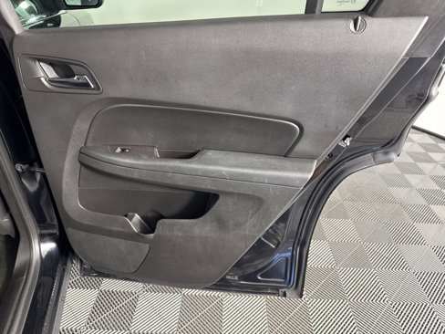 Used 2017 GMC Terrain SLT image 33
