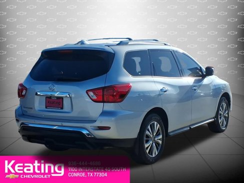 Used 2020 Nissan Pathfinder S image 6
