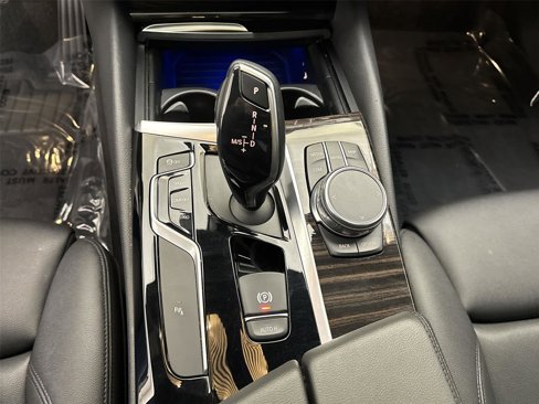 Used 2018 BMW 530i xDrive image 23