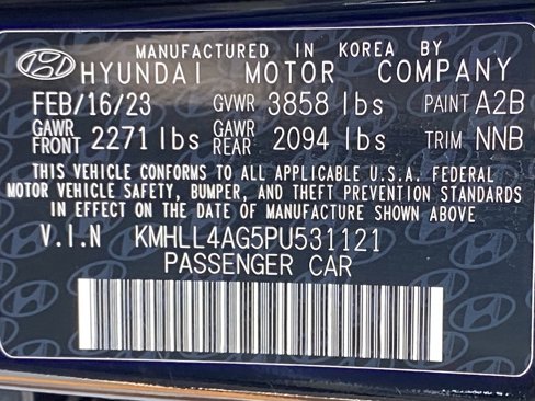 Used 2023 Hyundai Elantra SE image 35