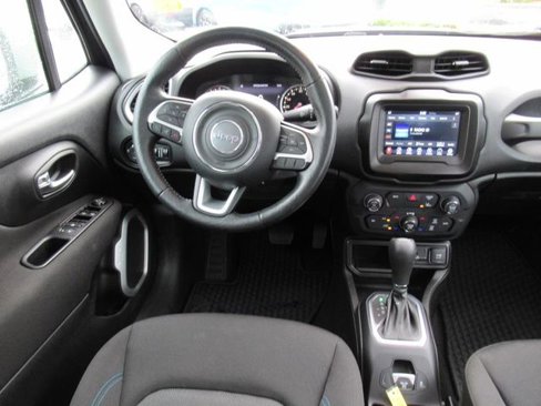 Used 2021 Jeep Renegade Latitude w/ Convenience Group image 12