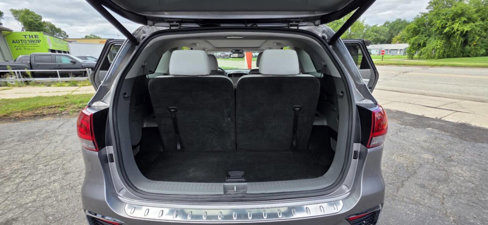Used 2019 Kia Sorento SX w/ SX Touring Package image 9