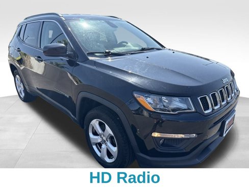 Used 2017 Jeep Compass Latitude w/ Popular Equipment Group image 9