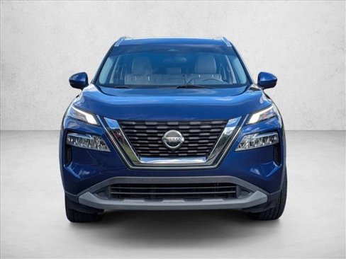 Used 2021 Nissan Rogue SV w/ Premium Package image 2