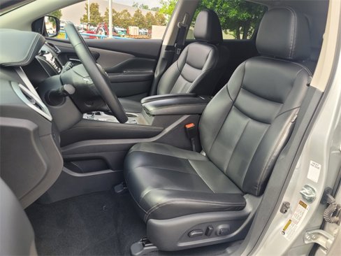 Used 2023 Nissan Murano SV image 4
