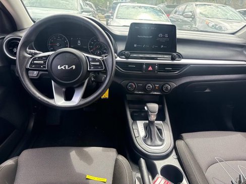 Used 2023 Kia Forte LXS w/ LXS Technology Package image 13