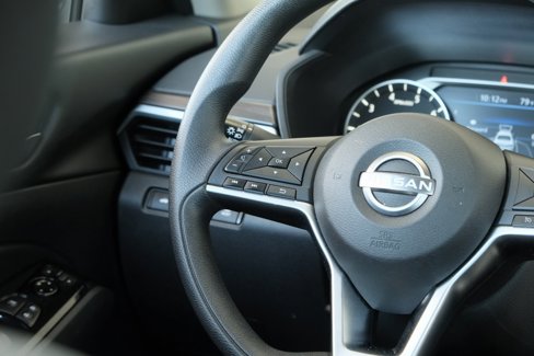 Used 2023 Nissan Altima 2.5 SV image 11