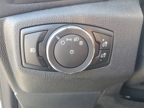Certified 2021 Ford EcoSport SE image 17