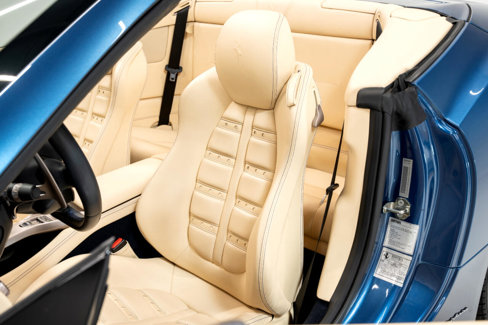 Used 2010 Ferrari California image 71