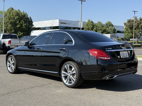 Used 2015 Mercedes-Benz C 300 4MATIC Sedan image 2