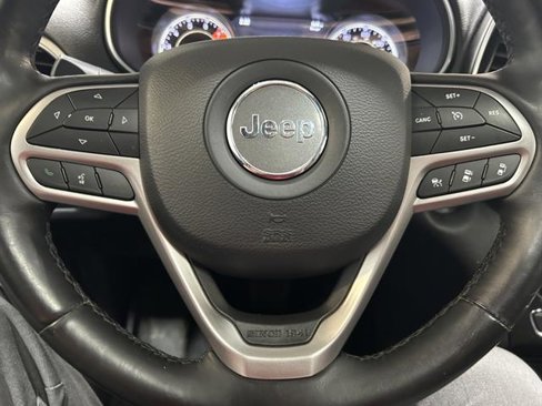 Used 2019 Jeep Cherokee High Altitude image 17