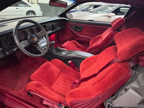 Used 1987 Pontiac Firebird Trans Am image 11