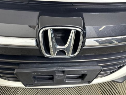 Used 2018 Honda HR-V LX image 9