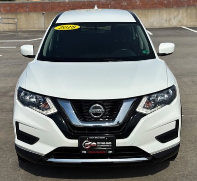 Used 2018 Nissan Rogue S image 4