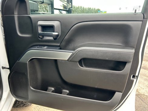 Used 2019 Chevrolet Silverado 2500 LT w/ All Star Edition image 12