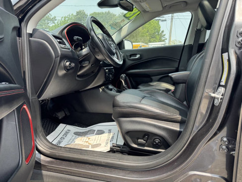 Used 2018 Jeep Compass Trailhawk w/ Leather Interior Group image 16