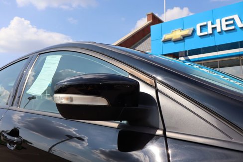 Used 2016 Ford Focus SE w/ SE Sport Package image 2