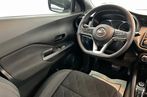Used 2020 Nissan Kicks S image 12