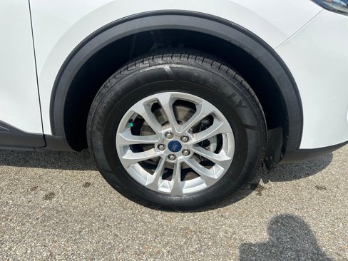 Used 2020 Ford Escape SE image 11