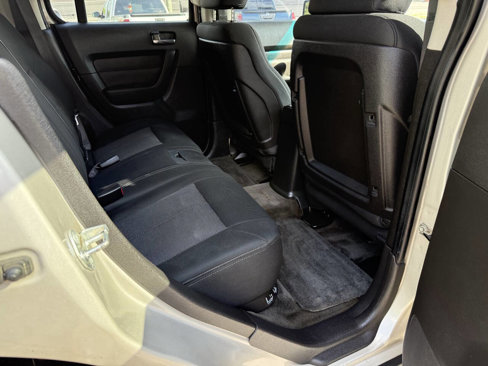 Used 2009 HUMMER H3 image 11