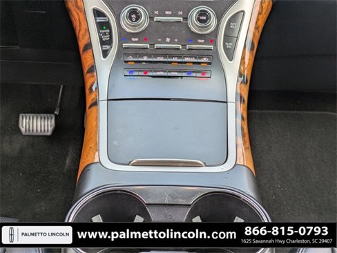Used 2018 Lincoln MKX Reserve image 16