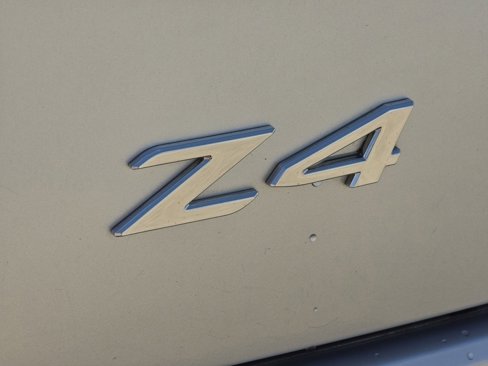 Used 2004 BMW Z4 2.5i image 15