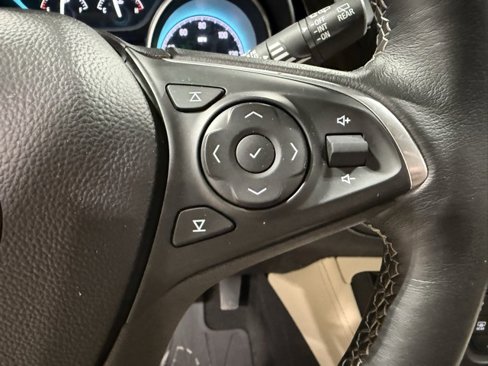Used 2018 Buick Envision Essence image 12