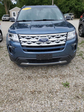 Used 2019 Ford Explorer XLT w/ Equipment Group 202A image 2