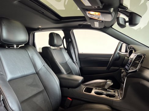 Used 2019 Jeep Grand Cherokee Altitude image 20