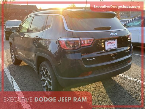 New 2025 Jeep Compass Limited image 2