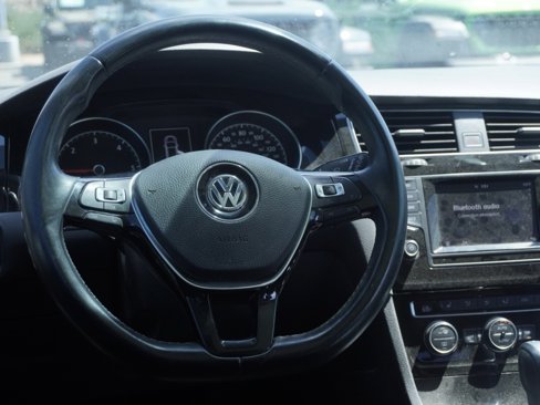 Used 2015 Volkswagen Golf TDI SEL w/ Lighting Package (SEL) image 26