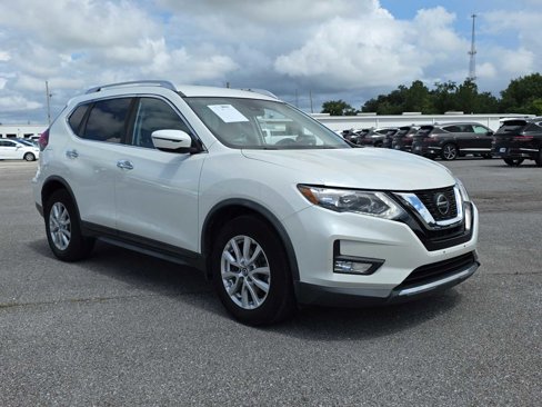 Used 2019 Nissan Rogue SV image 2