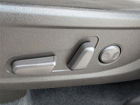 Used 2019 Hyundai Santa Fe SEL image 19