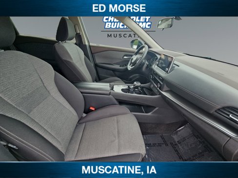 Used 2023 Nissan Rogue SV image 16